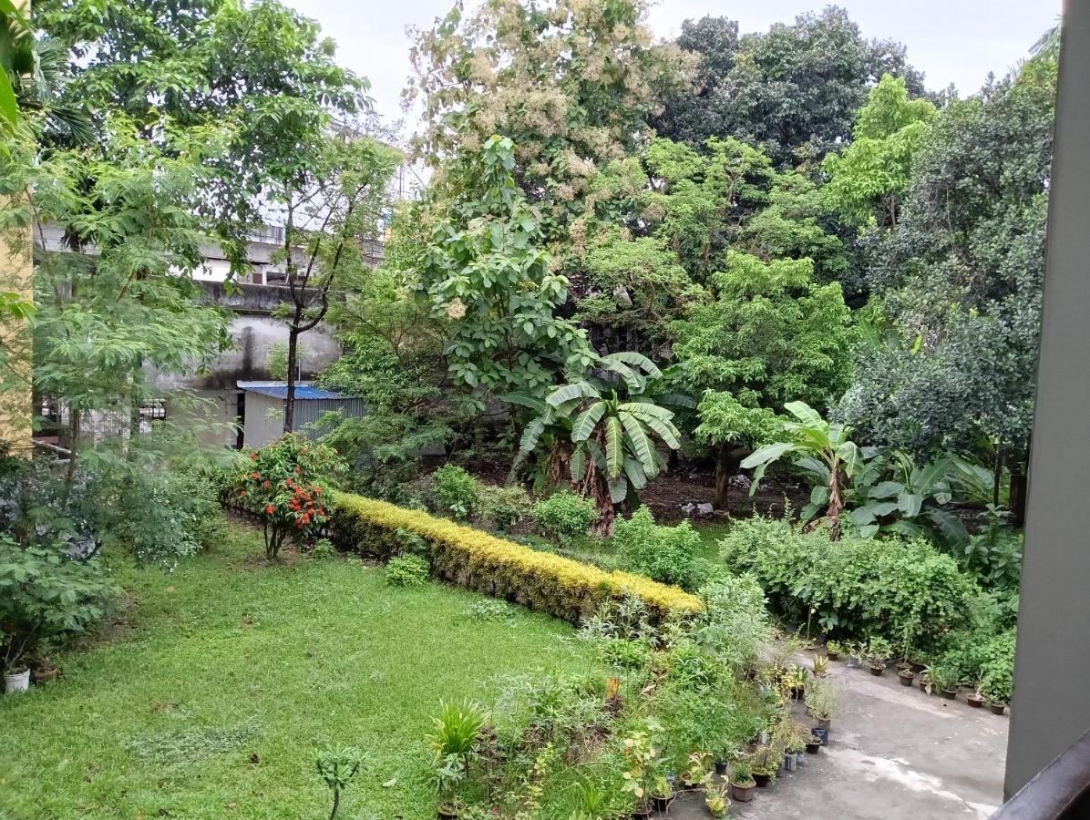 Anjali Homestay - 10 Mins From Airport 西里古里 外观 照片