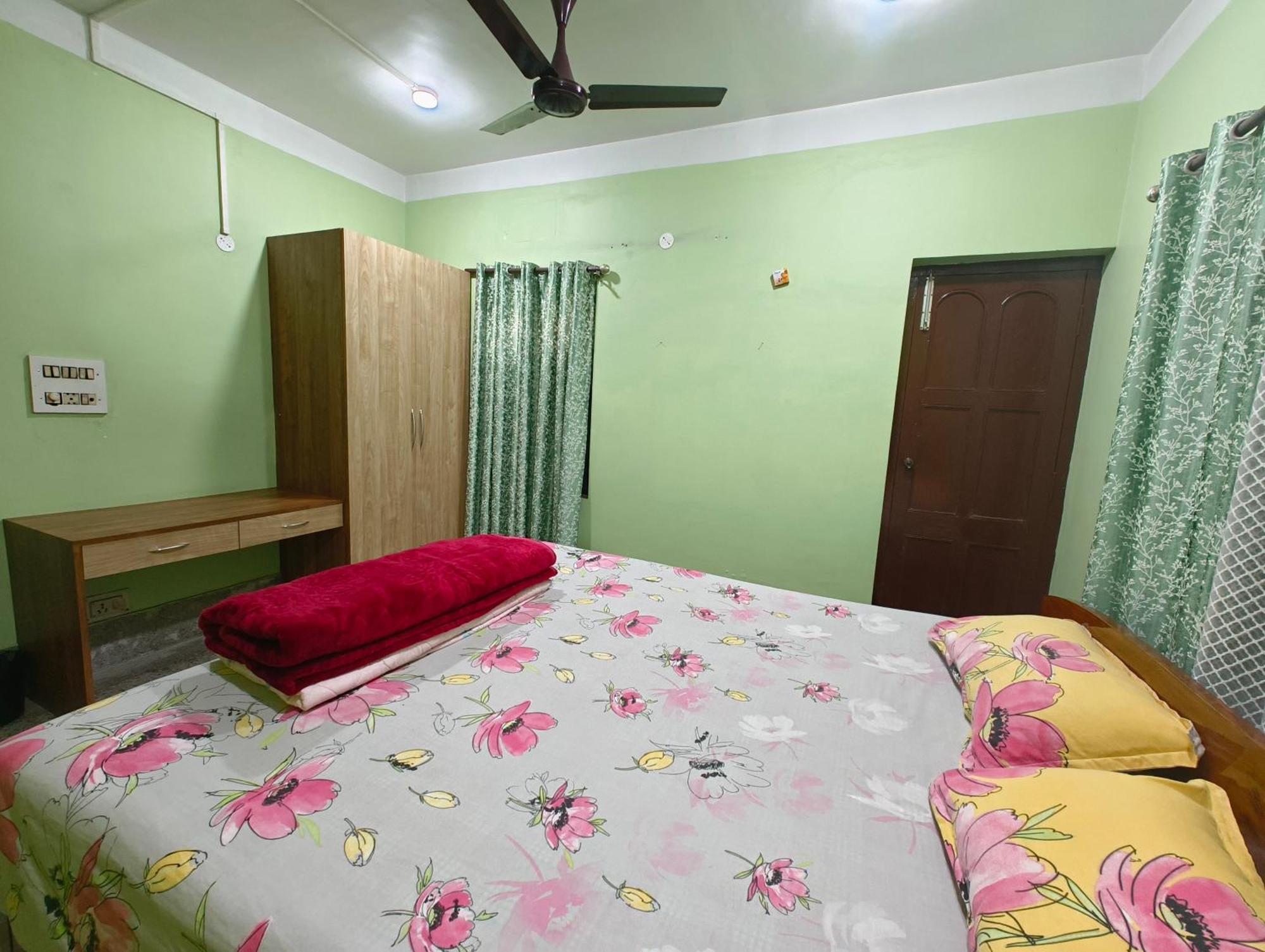 Anjali Homestay - 10 Mins From Airport 西里古里 外观 照片